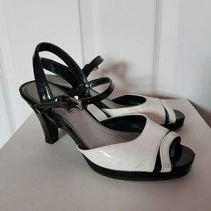 Life Stride Allina Heels